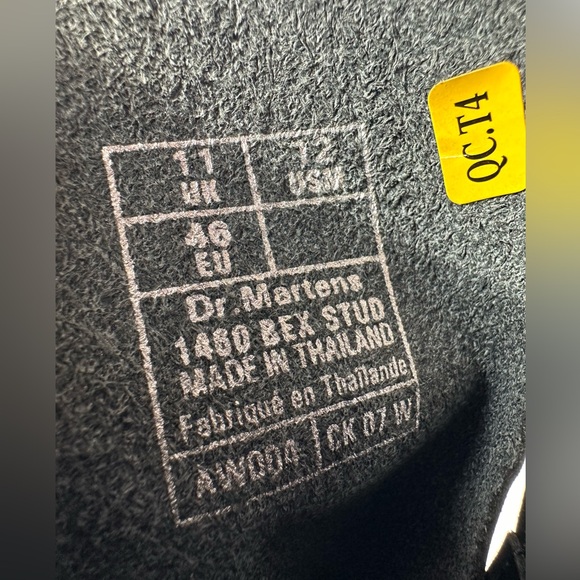 NWOT Dr Martens 1460 BEX STUD LEATHER LACE UP BOOTS - Picture 7 of 8